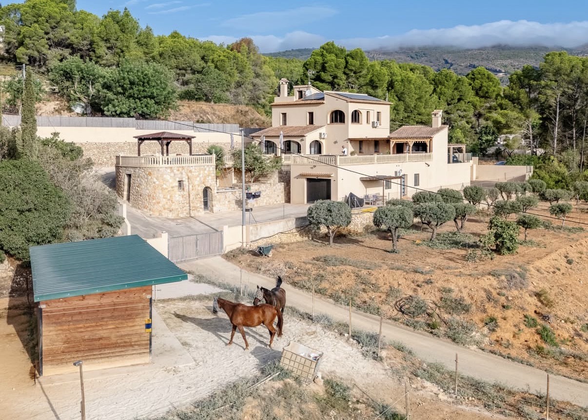 PI18QVCKV - Farm in a very quiet area just 3 minutes from Calpe!