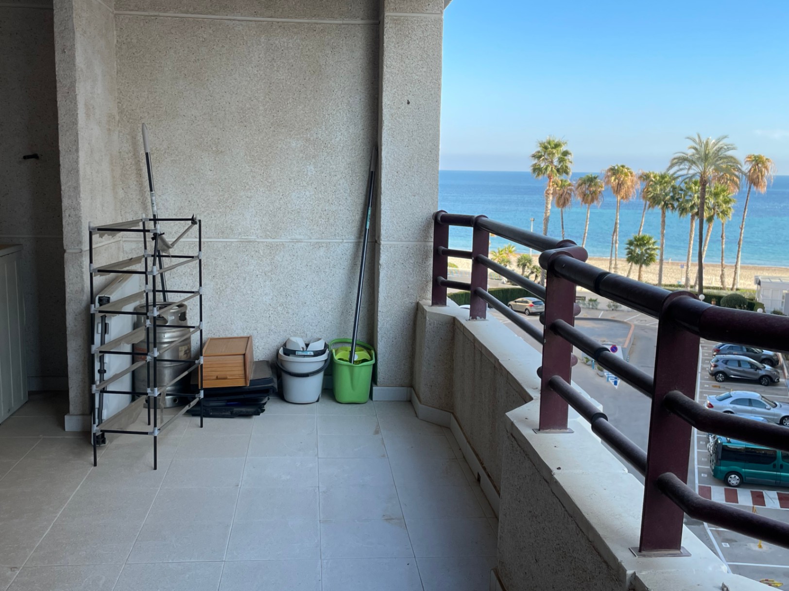 Apartamento con 2 dormitorios en primera linea de playa en Calpe
