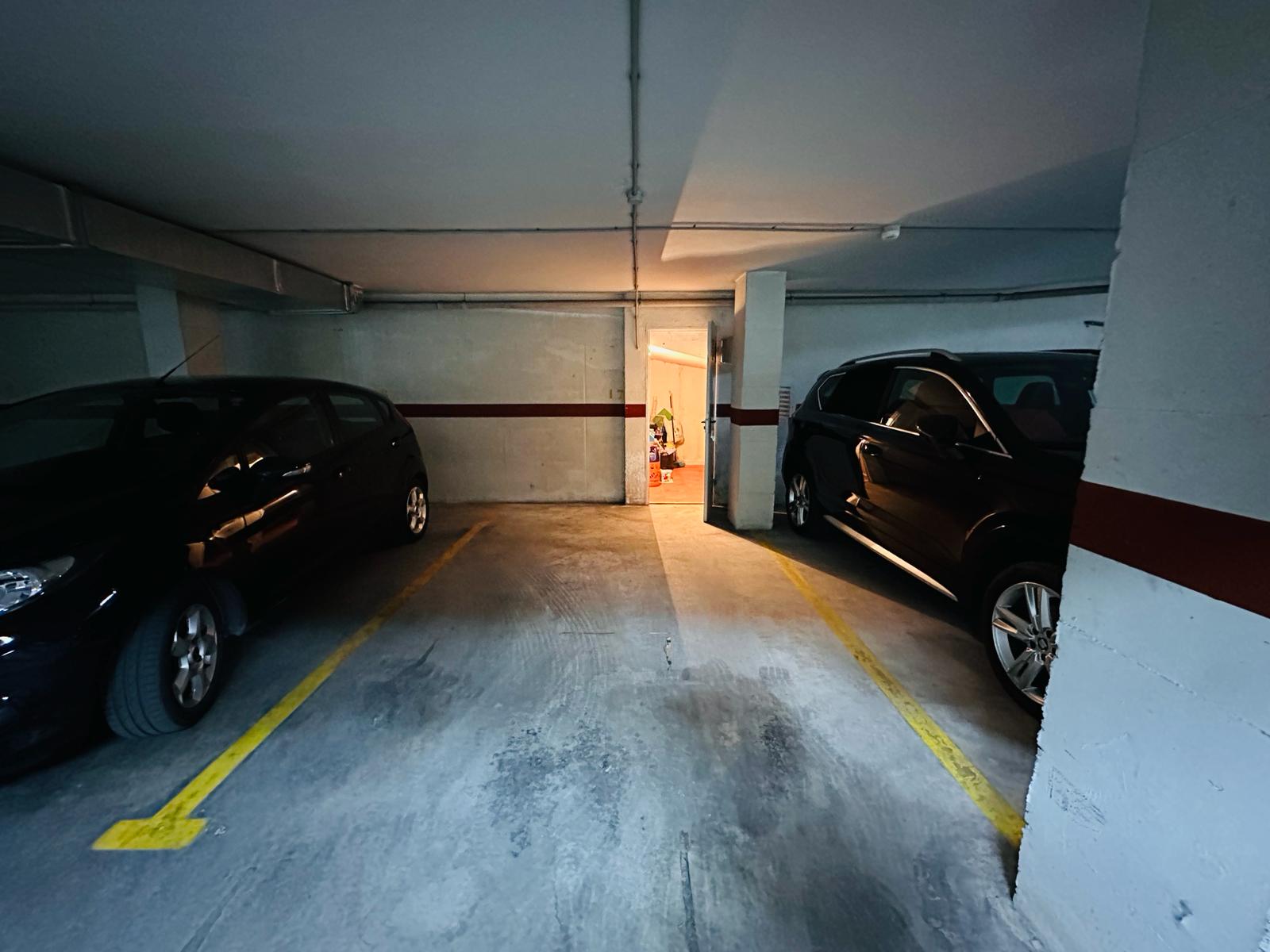 Underground parking space and storage room in the centre of Calpe