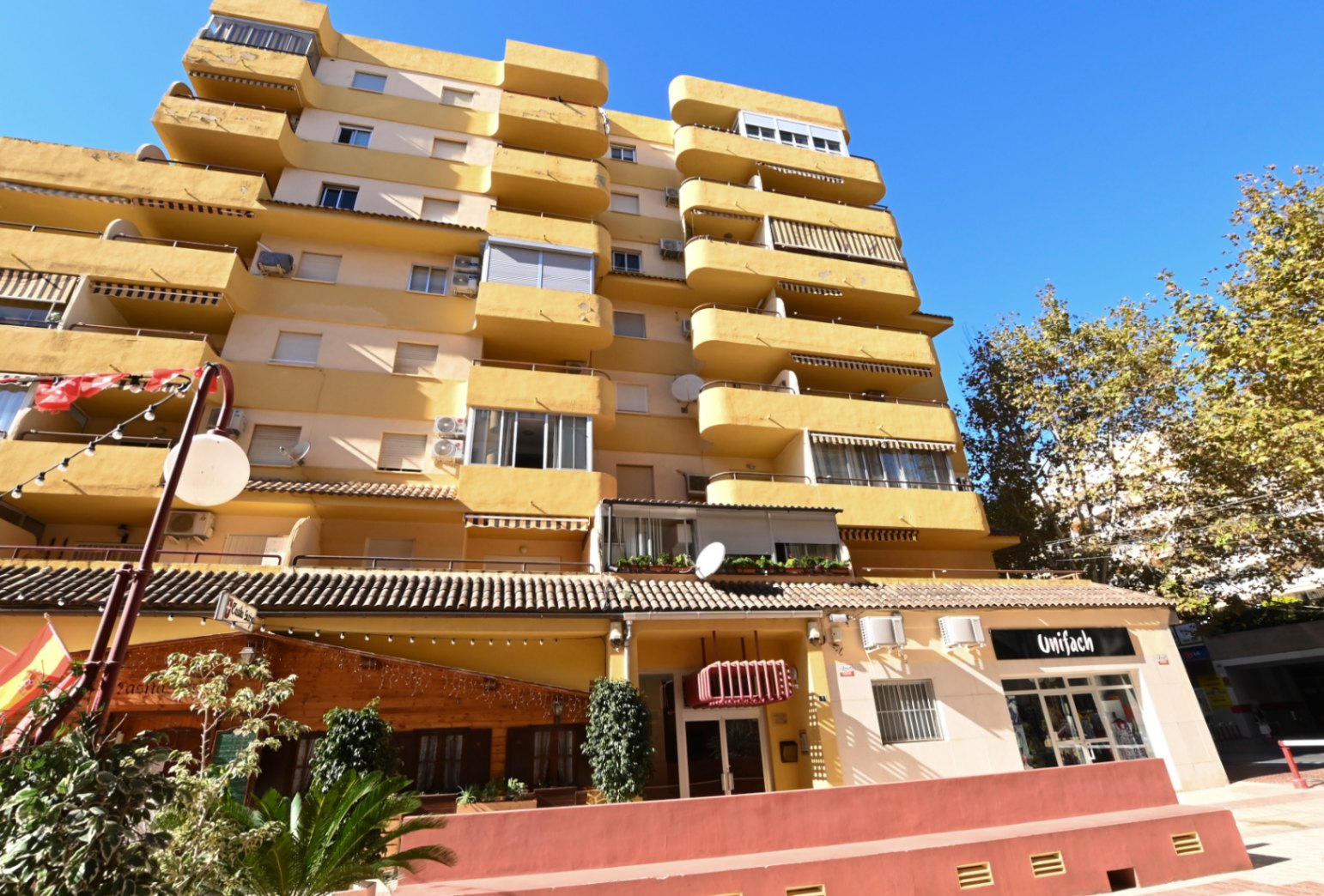 APARTMENT LOCATED 300 MTRS FROM THE BEACH