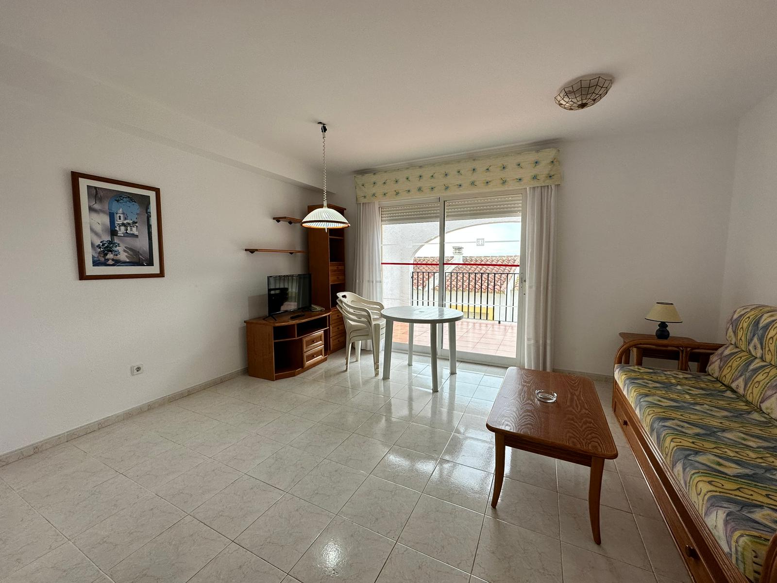 BUNGALOW VERY CLOSE TO THE CENTER IN CALPE