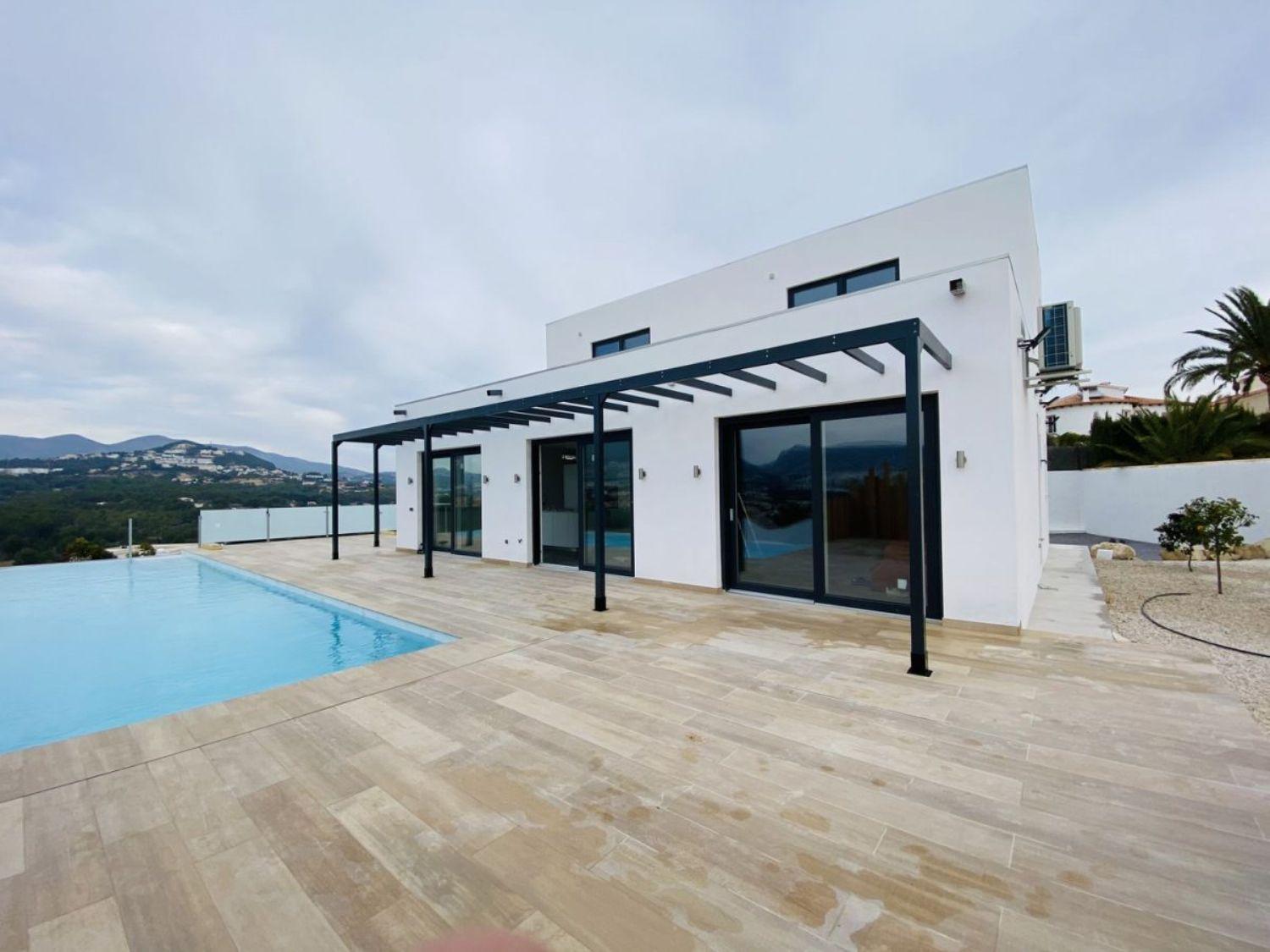 For sale a beautiful bioclimatic villa newly built.